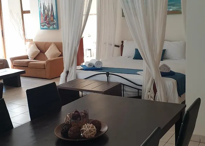 Di Gio Vila Paralimni